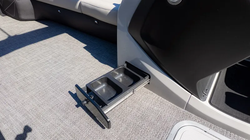 Slide: The Image of Barletta Cabrio 24U 2026 - 22