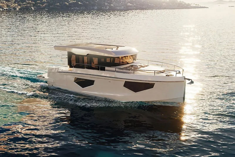 The Image of Cobra Sea Master 45 2025 - undefined