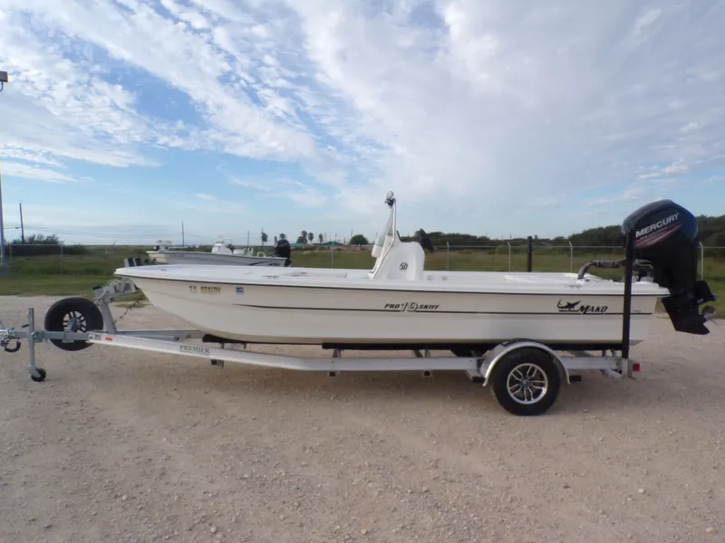 Slide: The Image of Mako Pro Skiff 19 CC 2017 - 1