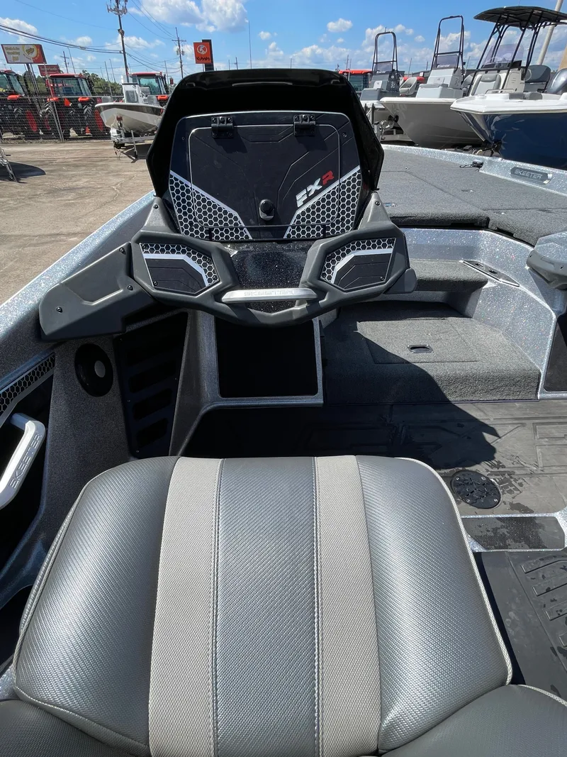 Slide: The Image of Skeeter Zxr21 Le 2023 - 19