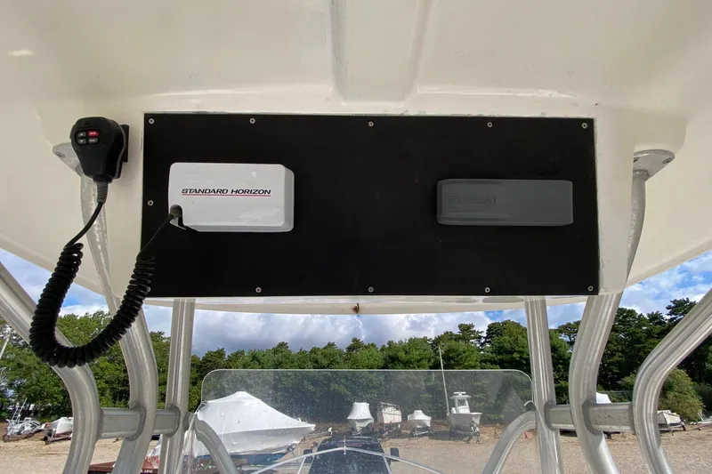 Slide: The Image of 2002 Mako 221 Center Console with Standard Horizon and Fusion marine electronics. - 10