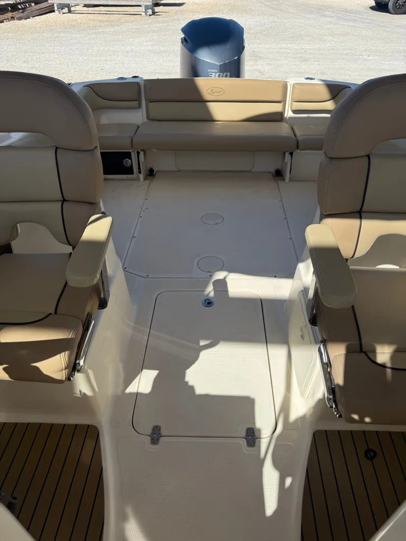 Slide: The Image of Scout 245 Dorado 2017 - 7