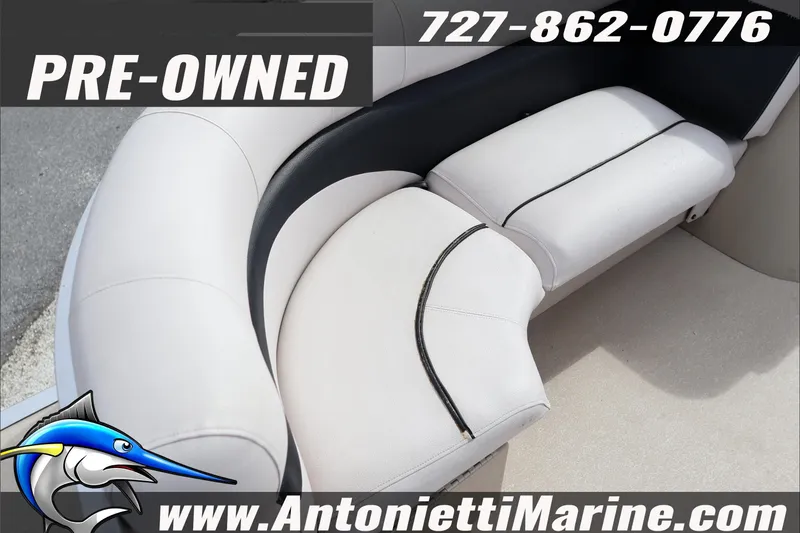 Slide: The Image of Pre-owned 2012 Harris FloteBote Cruiser CX 200 boat seating, available at Antonietti Marine. - 6