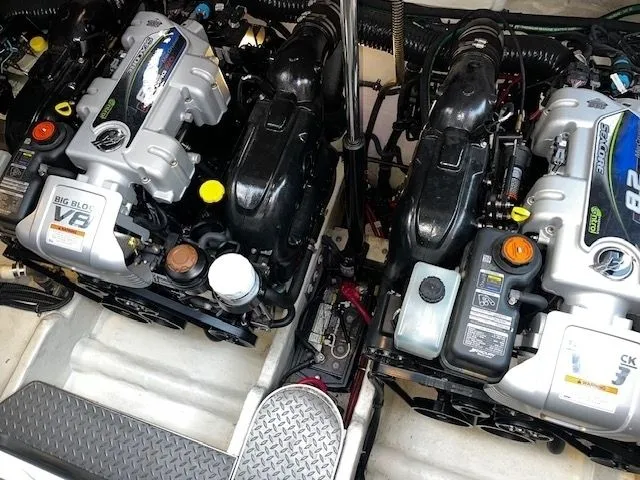 Slide: The Image of 2018 Formula 37 Performance Cruiser engine compartment with dual V8 engines. - 10