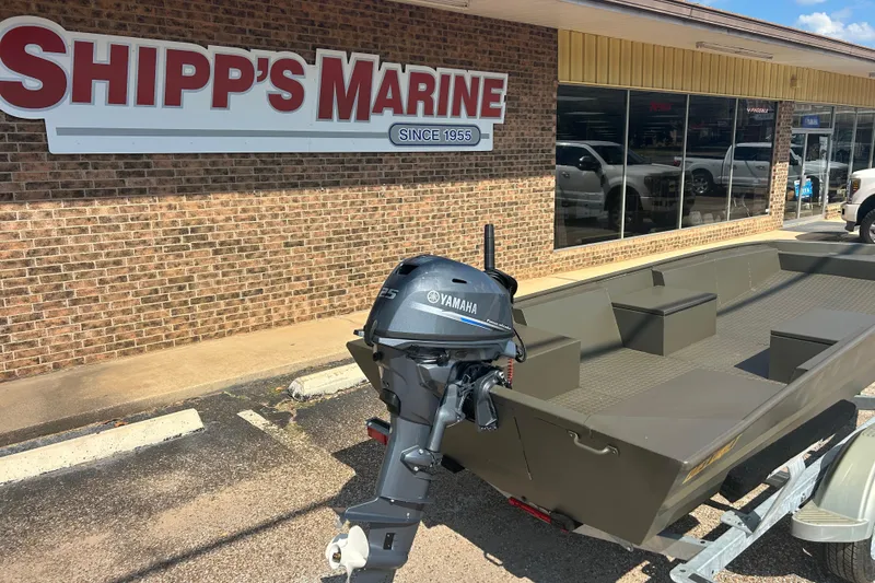 Slide: The Image of 2025 WeldBilt 1652 boat with Yamaha motor at Shipp's Marine dealership. - 2