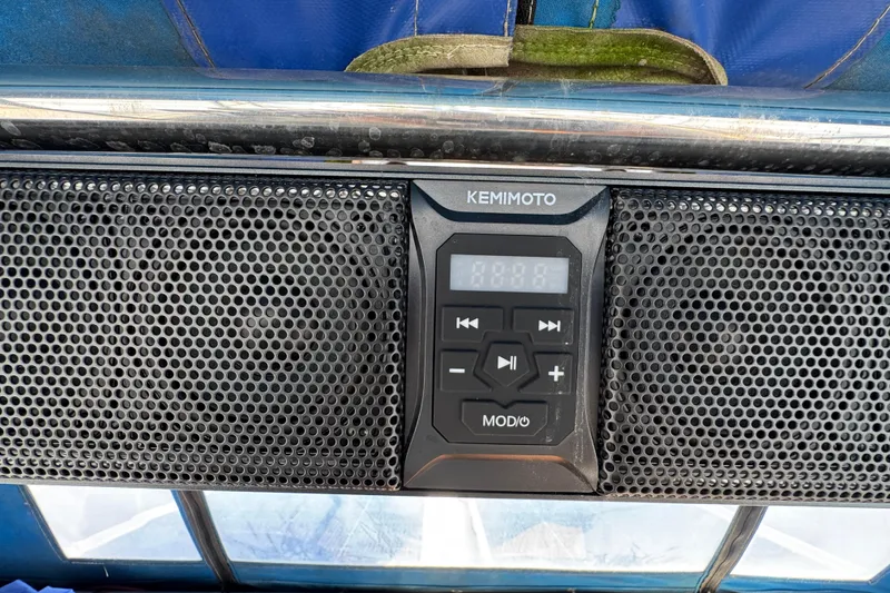 Slide: The Image of Kemimoto audio system on 1985 Carver 3607 Aft Cabin Motor Yacht. - 32