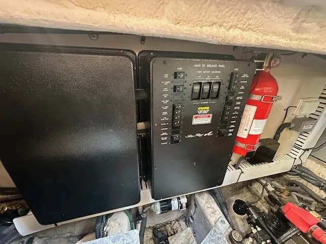 Slide: The Image of Sea Ray 38 Sundancer 2006 - 23