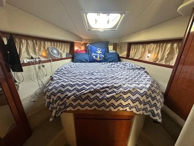 Slide: The Image of Sea Ray 38 Sundancer 2006 - 36