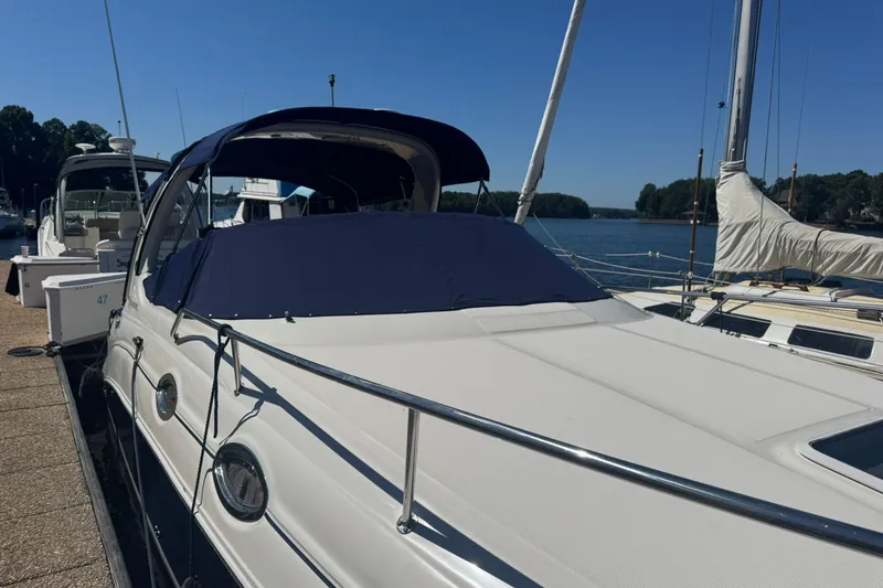 Slide: The Image of 2005 Sea Ray 280 Sundancer docked at marina on a sunny day. - 5