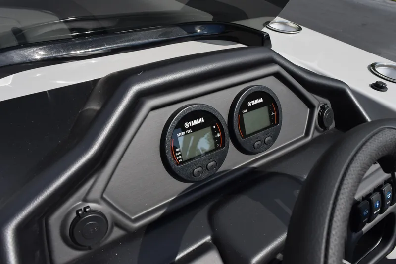 Slide: The Image of Dashboard of 2026 Bentley Pontoons Legacy 243 Swingback with Yamaha gauges. - 20