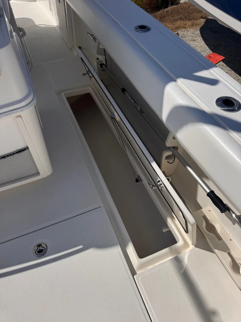 Slide: The Image of Boston Whaler 320 Outrage 2015 - 16
