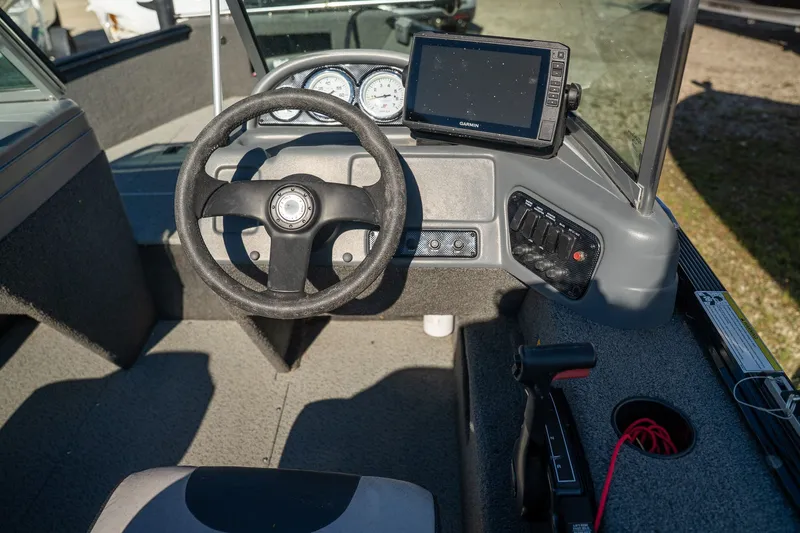 Slide: The Image of Lund 1625 Rebel Xl 2012 - 13