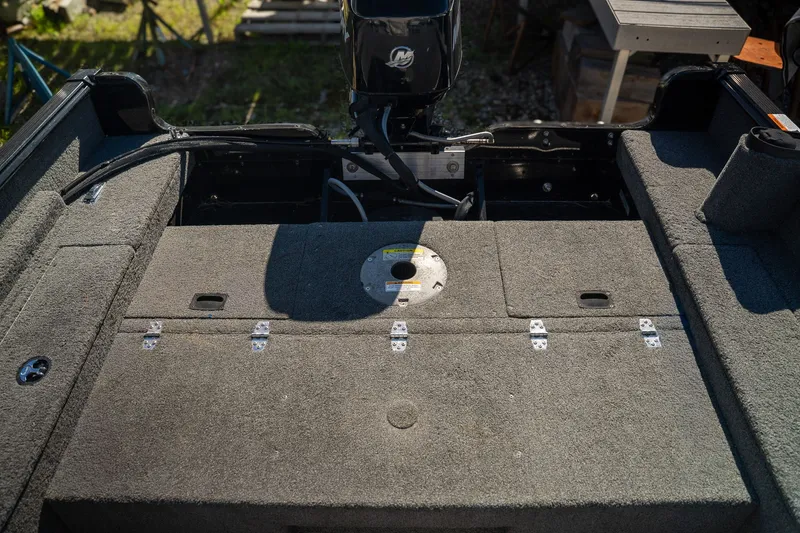 Slide: The Image of Lund 1625 Rebel Xl 2012 - 14