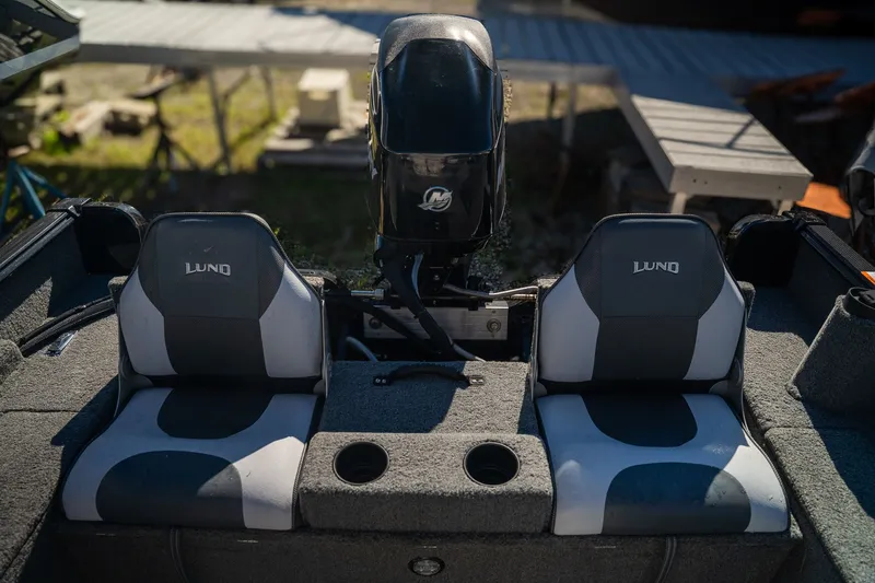 Slide: The Image of Lund 1625 Rebel Xl 2012 - 15