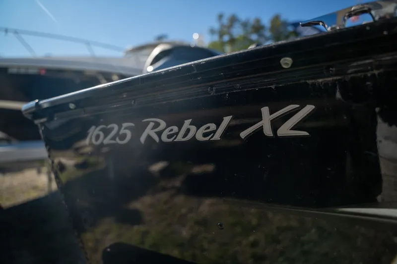 Slide: The Image of Lund 1625 Rebel Xl 2012 - 3