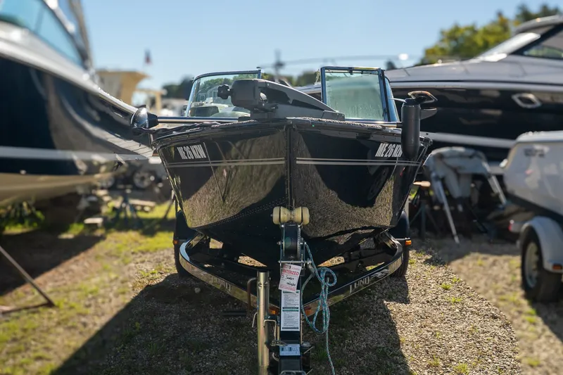 Slide: The Image of Lund 1625 Rebel Xl 2012 - 4