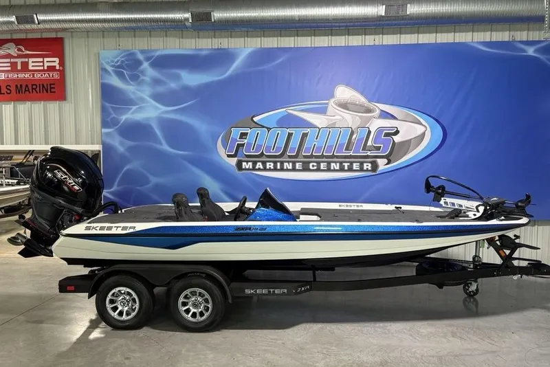 The Image of 2026 Skeeter ZXR19 SE boat displayed at Foothills Marine Center. - 2