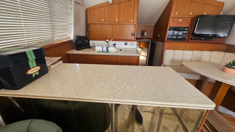 Slide: The Image of Ocean Motor Yacht 1998 - 10