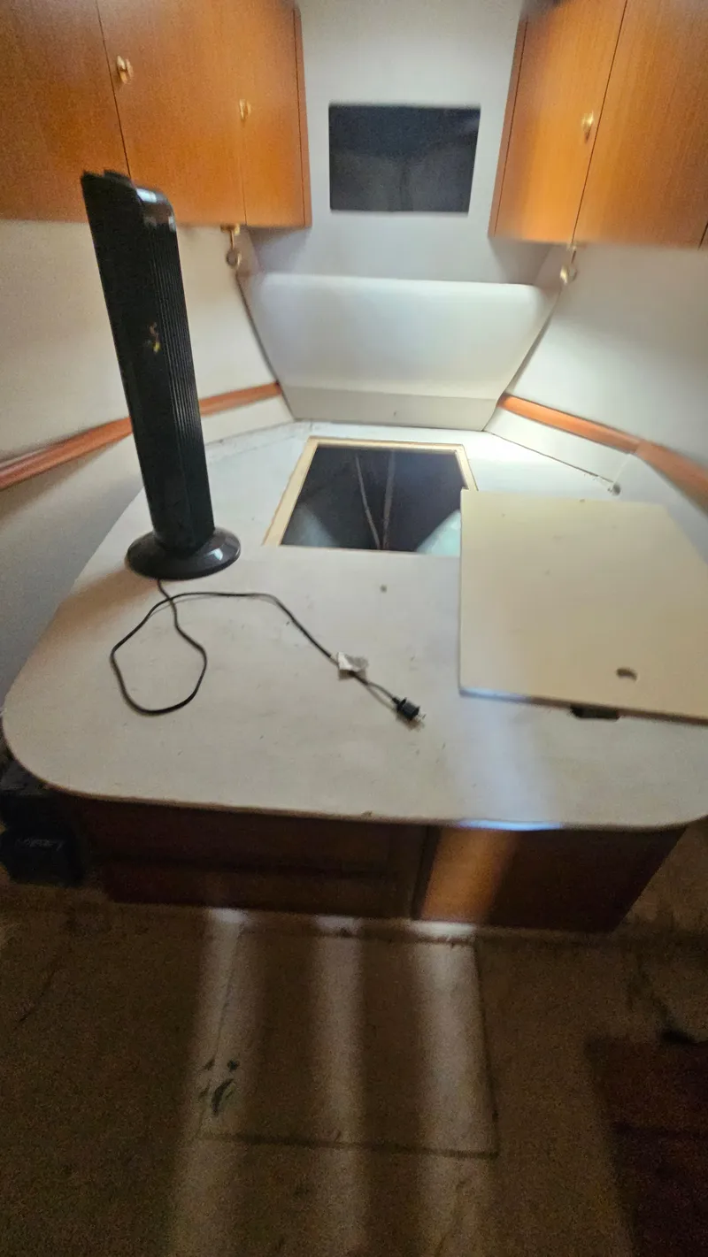 Slide: The Image of Ocean Motor Yacht 1998 - 16