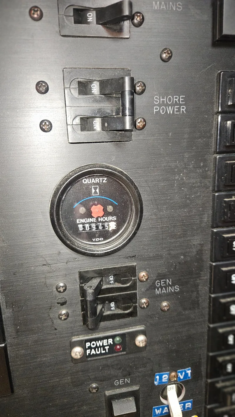 Slide: The Image of Ocean Motor Yacht 1998 - 30