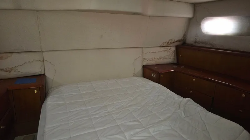 Slide: The Image of Ocean Motor Yacht 1998 - 31