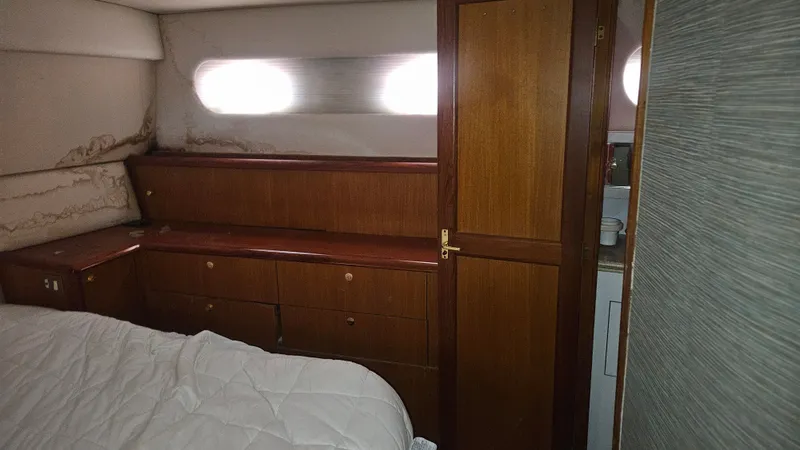 Slide: The Image of Ocean Motor Yacht 1998 - 32