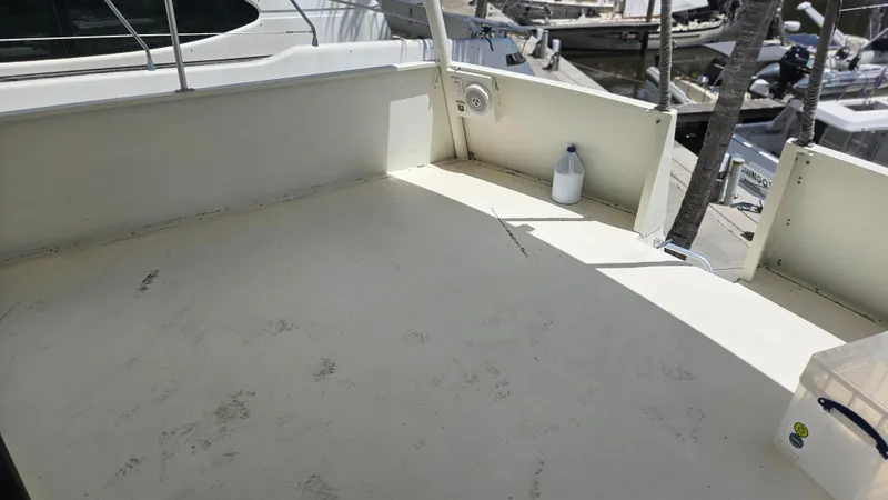 Slide: The Image of Ocean Motor Yacht 1998 - 39