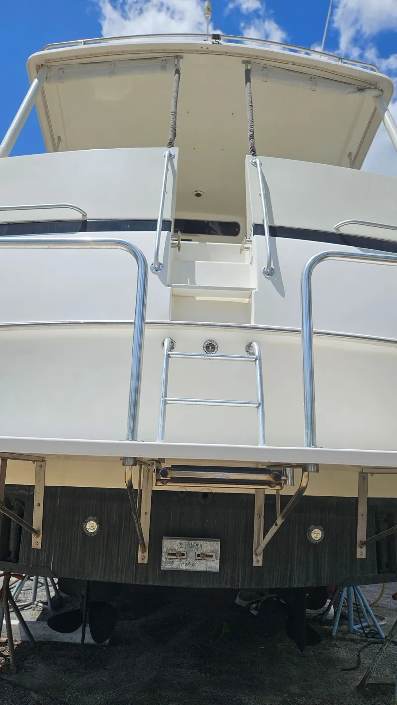 Slide: The Image of Ocean Motor Yacht 1998 - 40