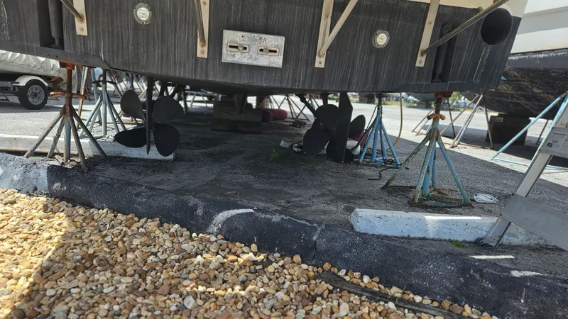 Slide: The Image of Ocean Motor Yacht 1998 - 41