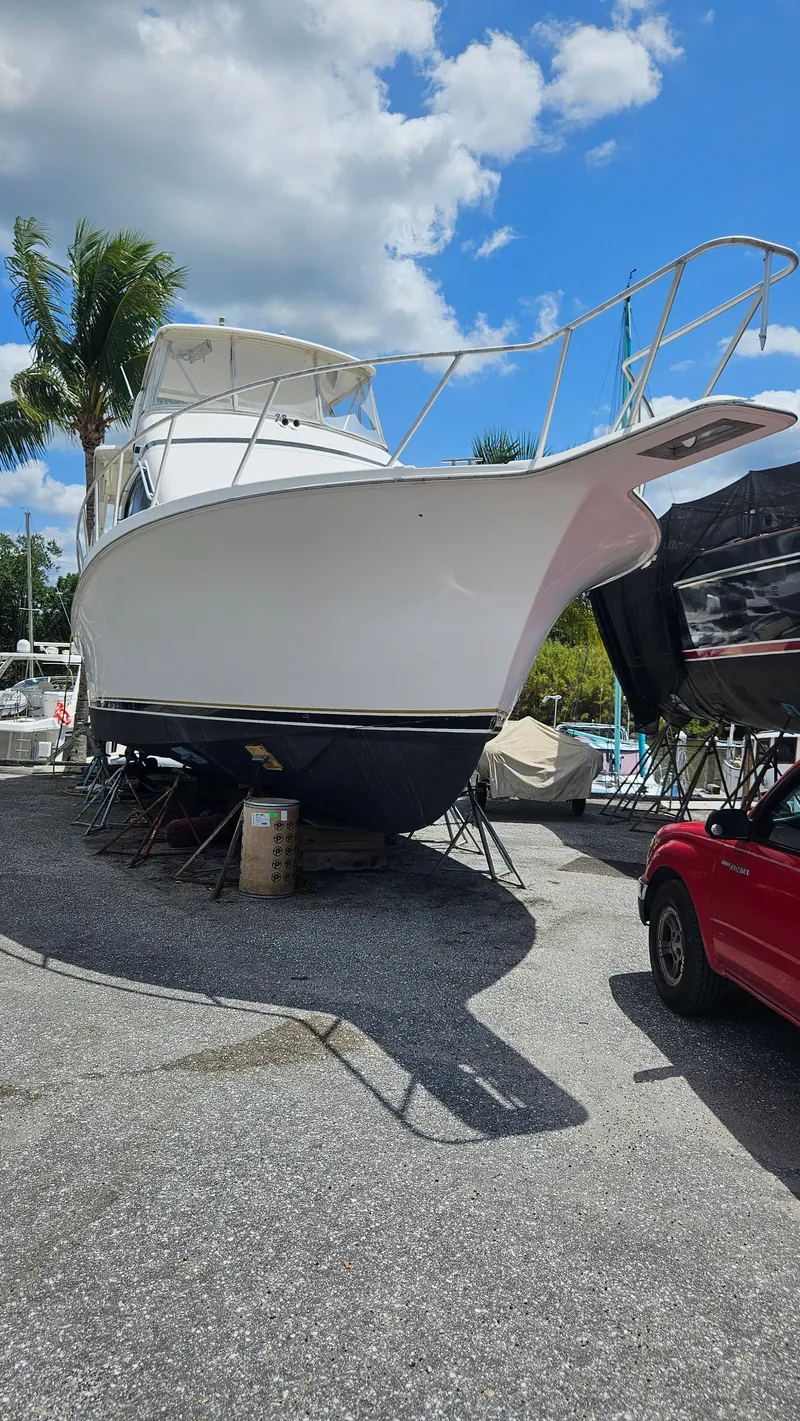 Slide: The Image of Ocean Motor Yacht 1998 - 42