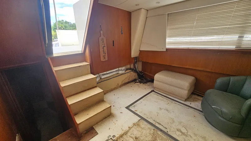 Slide: The Image of Ocean Motor Yacht 1998 - 7