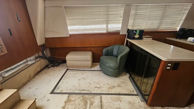 Slide: The Image of Ocean Motor Yacht 1998 - 8