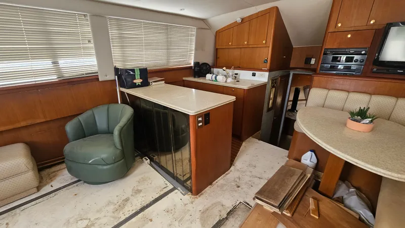 Slide: The Image of Ocean Motor Yacht 1998 - 9