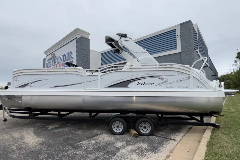 The Image of 2026 JC Neptoon 27TT Sport pontoon boat on trailer at Big Thunder Marine. - 1