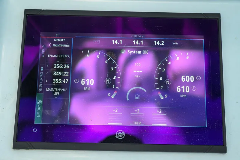 Slide: The Image of Yellowfin 39 Offshore 2021 - 16