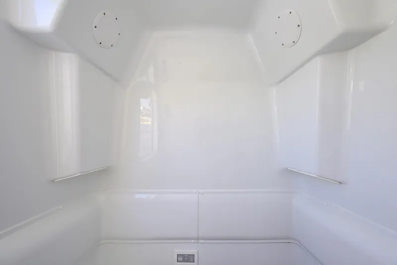 Slide: The Image of Yellowfin 39 Offshore 2021 - 47