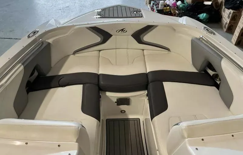 Slide: The Image of Monterey M4 2016 - 18