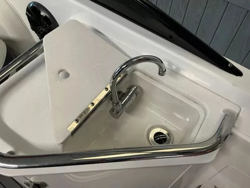 Slide: The Image of Monterey M4 2016 - 20