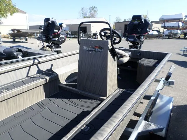 Slide: The Image of Gator-Tail 2054 Extreme CC 2026 - 4