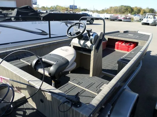 Slide: The Image of Gator-Tail 2054 Extreme CC 2026 - 5