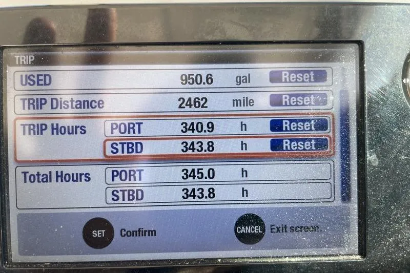 Slide: The Image of Display screen showing trip data for 2016 Pursuit DC 265 Dual Console boat. - 5
