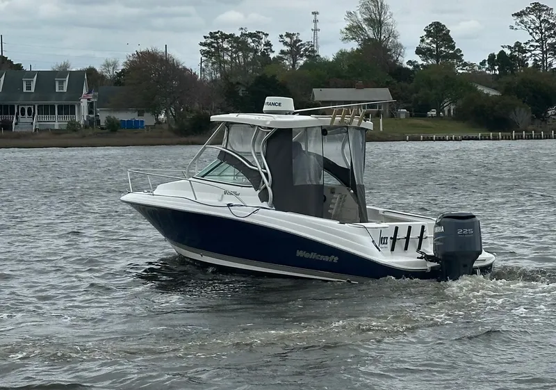 Slide: The Image of Wellcraft 232 Coastal 2006 - 4