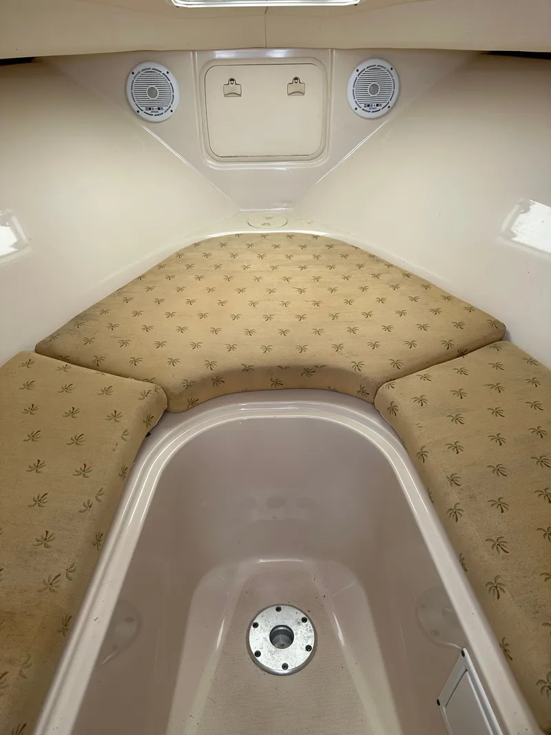 Slide: The Image of Wellcraft 232 Coastal 2006 - 9