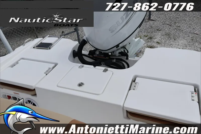 Slide: The Image of 2026 NauticStar 191 Hybrid boat with Suzuki engine, displayed at Antonietti Marine. - 21