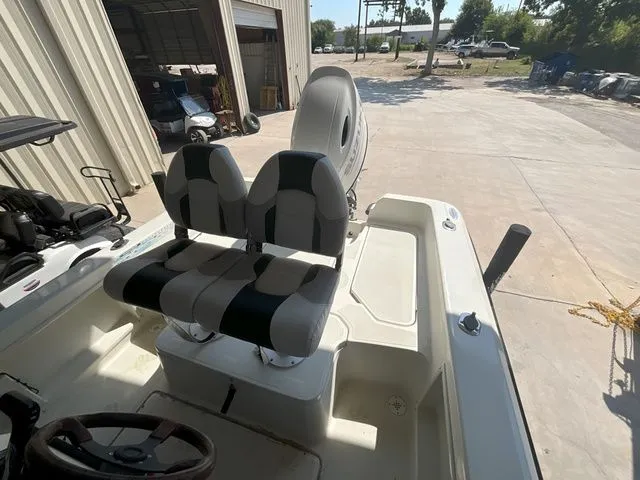 Slide: The Image of Hydra-Sports 22LTS 2001 - 8