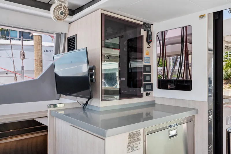 Slide: The Image of Interior of 2021 Leopard 45 yacht with modern amenities and sleek design. - 32