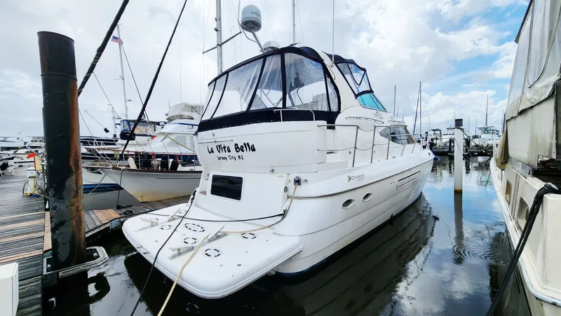 Slide: The Image of Cruisers Yachts 4450 2000 - 2