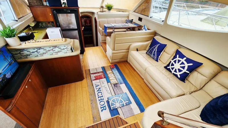 Slide: The Image of Cruisers Yachts 4450 2000 - 27