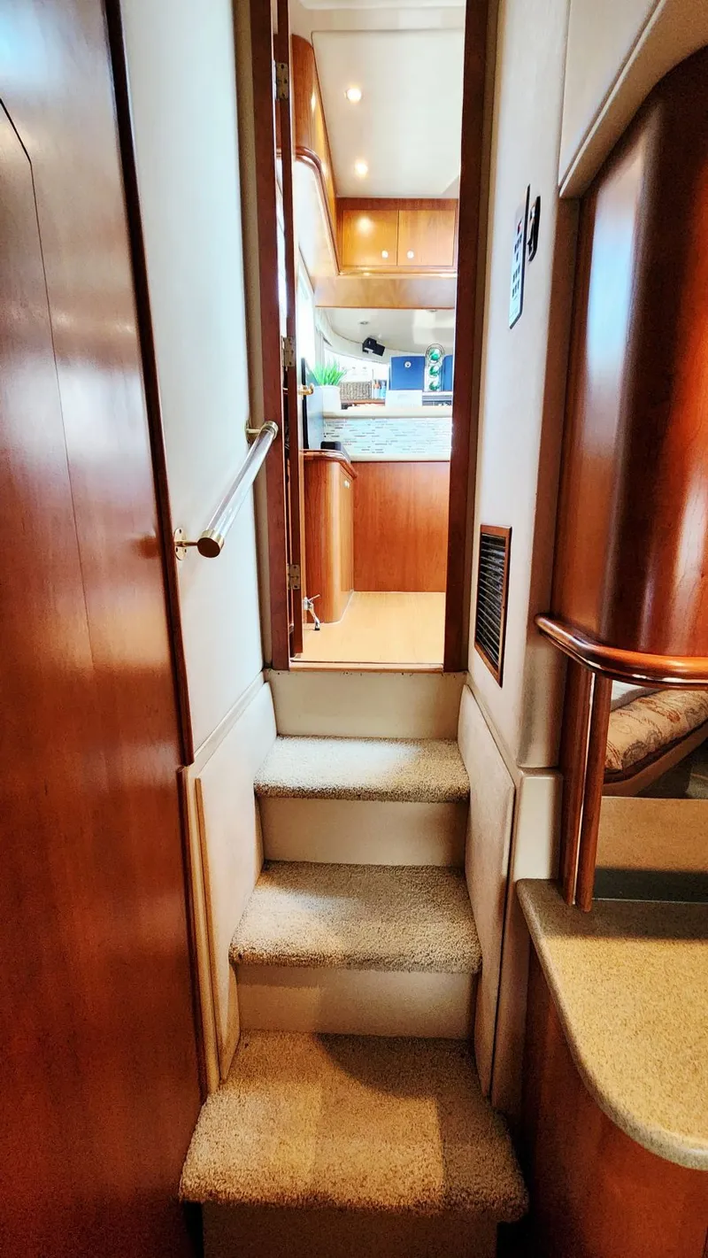 Slide: The Image of Cruisers Yachts 4450 2000 - 61