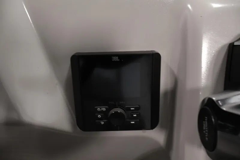 Slide: The Image of JBL audio system on 2026 Bentley Pontoons 160 Cruise LE dashboard. - 22